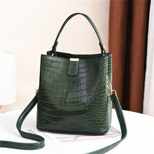 Load image into Gallery viewer, Retro Alligator Bucket Bags Women Crocodile Pattern Handbag Casual