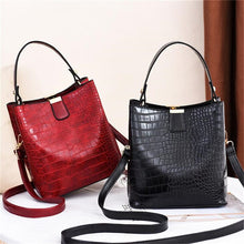 Load image into Gallery viewer, Retro Alligator Bucket Bags Women Crocodile Pattern Handbag Casual