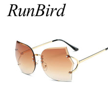 Load image into Gallery viewer, Luxury Designer Transparent Sunglasses