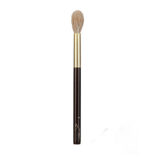 Load image into Gallery viewer, SD08 Professional Handmade Make Up Brush Small Tapered Highlighter