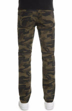 Load image into Gallery viewer, Camo Skinny Jeans