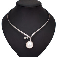 Load image into Gallery viewer, Alloy Torques Simulated Pearl Pendants Necklaces For Women - Sophornlilly