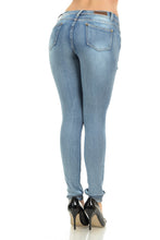 Load image into Gallery viewer, Sweet Look Premium Women&#39;s Jeans - X75-R