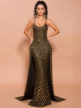 Load image into Gallery viewer, Sexy Sequined Mermaid Evening Dresses V Neck Sleeveless Muslim Open