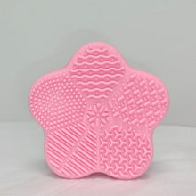 Load image into Gallery viewer, Silicone Makeup Brushes Cleaner Washing Pads Cleaning Brush Mat