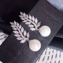 Load image into Gallery viewer, Simple Imitation pearl long leaf style versatile earrings Fashion