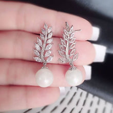 Load image into Gallery viewer, Simple Imitation pearl long leaf style versatile earrings Fashion