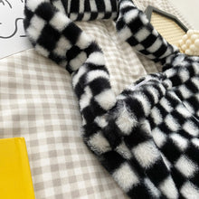 Load image into Gallery viewer, Simply Crossbody Bags Retro Girls Plush Plaid Bags Retro Shoulder