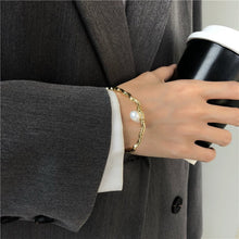 Load image into Gallery viewer, Joker Contracted Temperament Girl Senior Pearl Bracelet