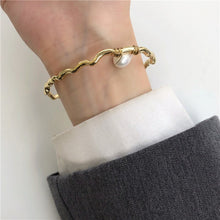 Load image into Gallery viewer, Joker Contracted Temperament Girl Senior Pearl Bracelet