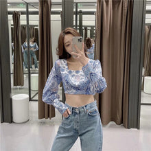 Load image into Gallery viewer, Spring Vintage Blue Print Crop Top Women Long Puff Sleeve