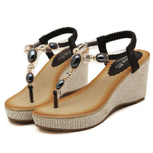 Load image into Gallery viewer, Summer new women's sandals. Metallic jewelry rhinestone rubber
