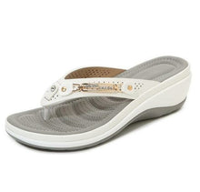 Load image into Gallery viewer, Summer Fashion Women's Slippers Metal Button Slides Shoes Beach