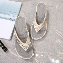 Load image into Gallery viewer, Summer Fashion Women's Slippers Metal Button Slides Shoes Beach