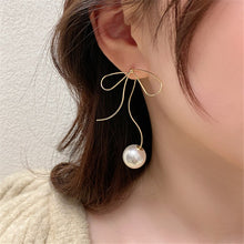 Load image into Gallery viewer, Super Fairy Hollow Metal Bow Pearl Earring Fashion Creative Retro