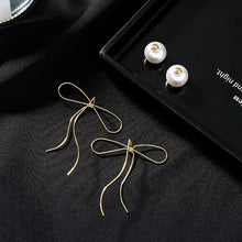 Load image into Gallery viewer, Super Fairy Hollow Metal Bow Pearl Earring Fashion Creative Retro