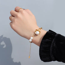 Load image into Gallery viewer, Stainless Steel Jewelry Imitation Pearl Bracelet Flower
