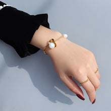Load image into Gallery viewer, Stainless Steel Jewelry Imitation Pearl Bracelet Flower
