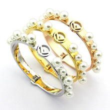 Load image into Gallery viewer, Titanium steel jewelry hollow F letter size pearl spring open Bracelet