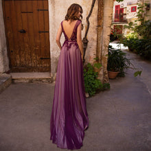 Load image into Gallery viewer, Vestidos Charming Evening Dresses Appliques Tulle Illusion V Neck
