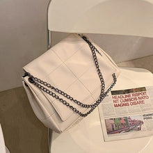 Load image into Gallery viewer, Vintage Handbags Women Bags Designer New Female Leather Messenger Bag