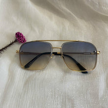 Load image into Gallery viewer, Vintage Pilot Sunglasses