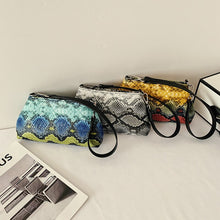 Load image into Gallery viewer, Vintage Soft Leather Snakeskin Pattern Baguette Underarm Bag Women