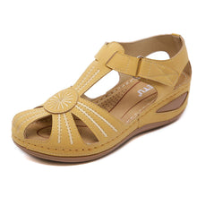 Load image into Gallery viewer, Woman Shoes Retro Sandals Med Suit Female Beige Anti Skid Clogs