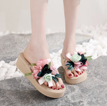 Load image into Gallery viewer, Beach Flip Flops Summer Platform
