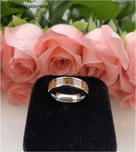 Load image into Gallery viewer, Women Special Ring Tungsten Engagement Wedding Bands With Real Whiskey