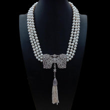 Load image into Gallery viewer, 3 Strands Freshwater Cultured White Pearl Necklace Bowknot