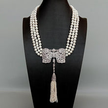 Load image into Gallery viewer, 3 Strands Freshwater Cultured White Pearl Necklace Bowknot