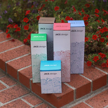 Load image into Gallery viewer, El Paso - Texas Map Bottle with Bamboo Top