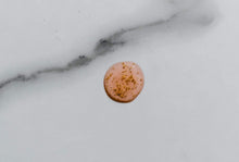 Load image into Gallery viewer, Hydrating Rose-Gold  serum