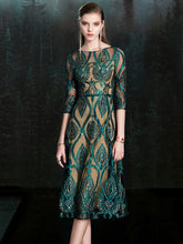 Load image into Gallery viewer, New Banquet Elegant Green Evening Dress Vintage Sequins